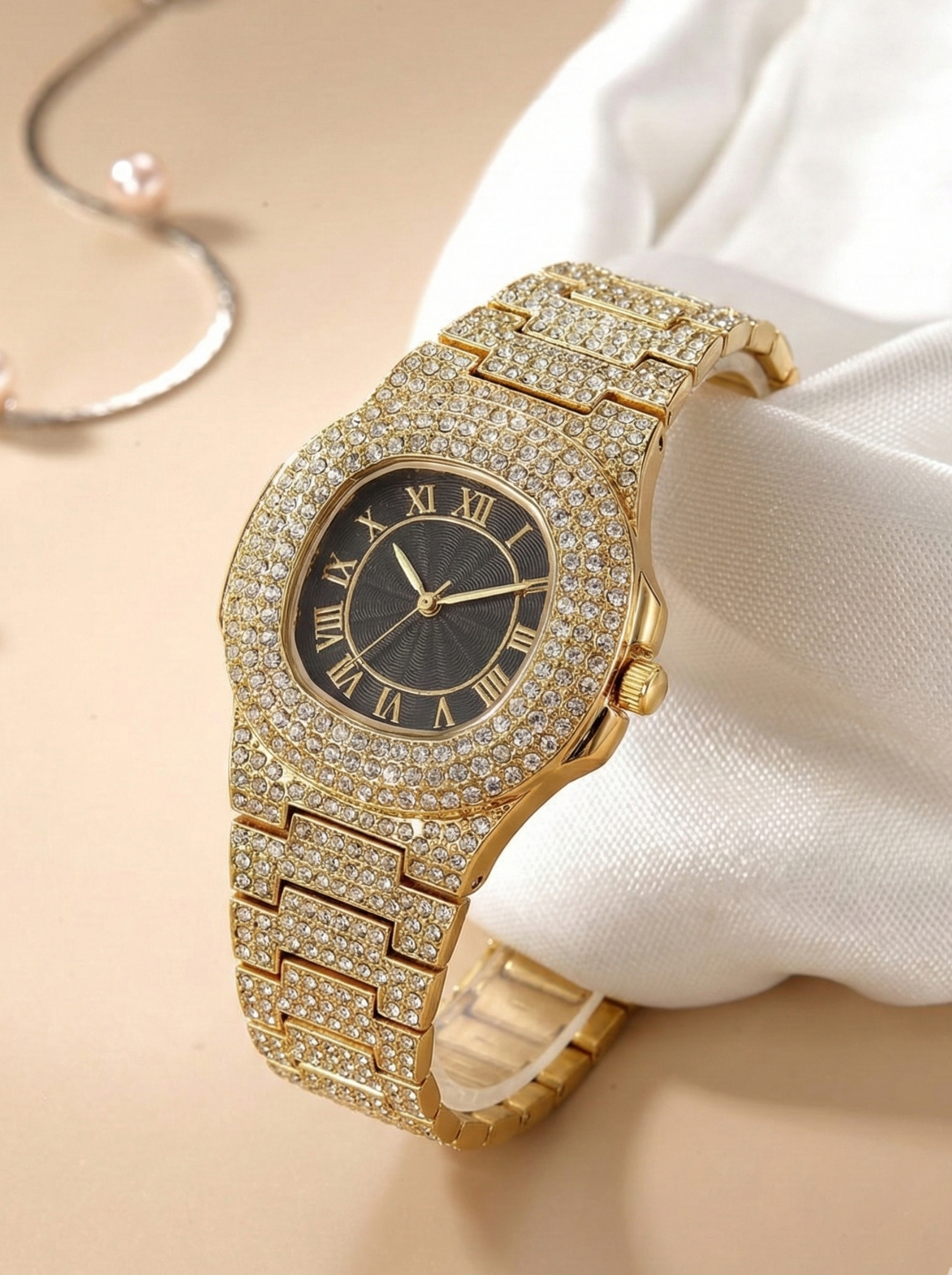 The New Latina Signature Gold Tank Watch